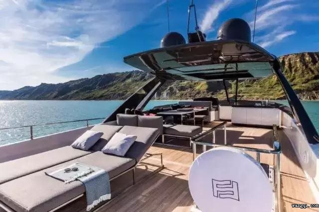 意大利豪華游艇法拉帝850